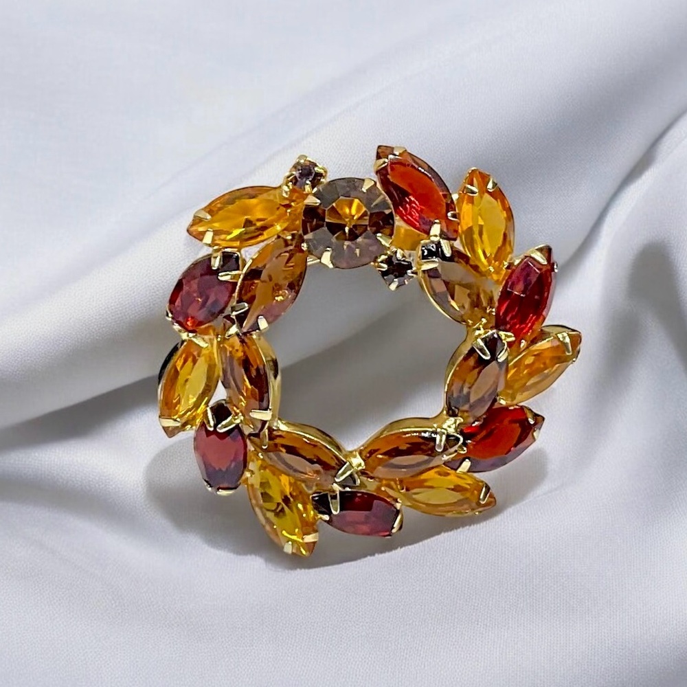 🌺Vintage Rhinestone Brooch - Picture 7 of 11